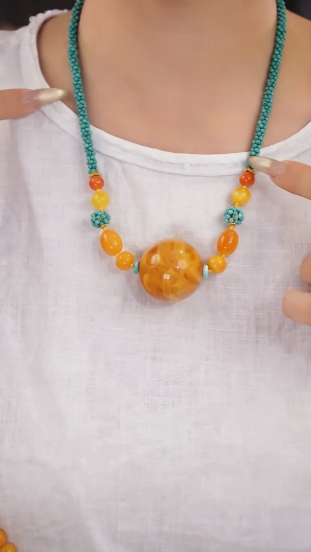 琥珀颈饰未镶嵌颈饰