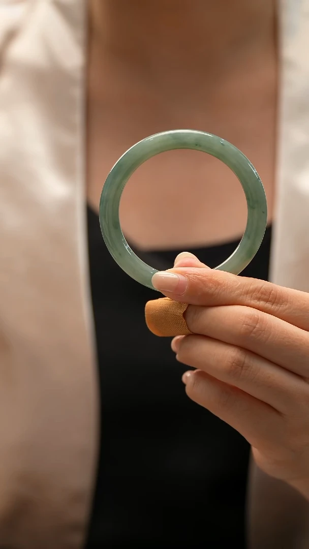 未镶嵌手镯（圆镯）翡翠37号