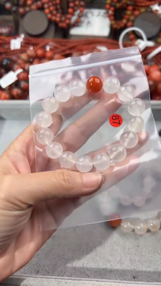 南红玛瑙手串未镶嵌12+