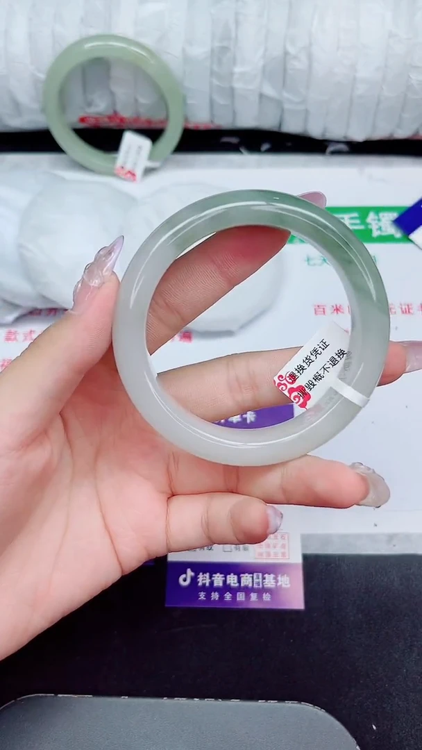 未镶嵌手镯石英质玉153-58/59