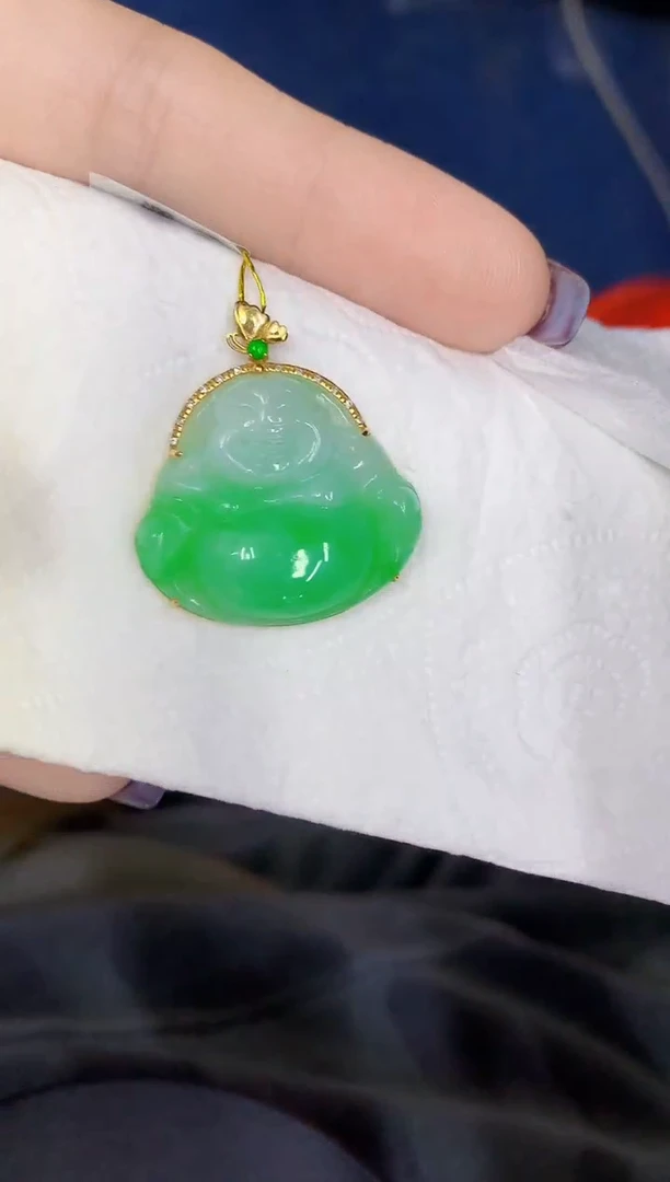 颈饰18K金镶嵌翡翠缅甸天然翡翠A货