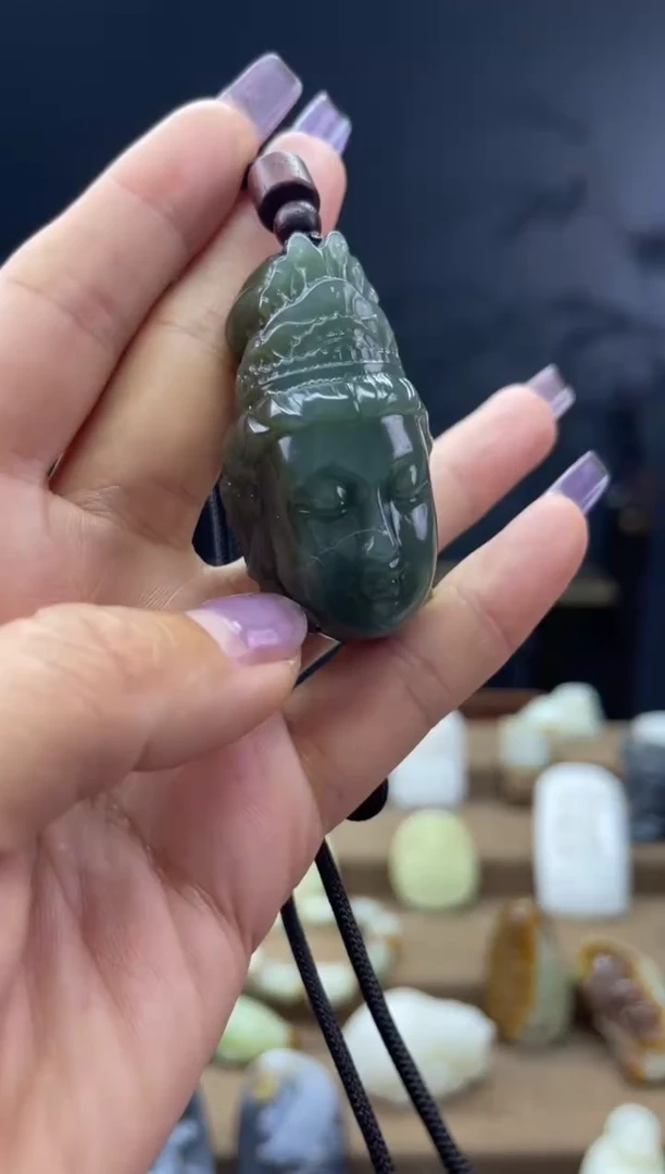 颈饰未镶嵌和田玉1