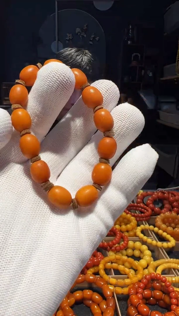 手串蜜蜡未镶嵌11左右