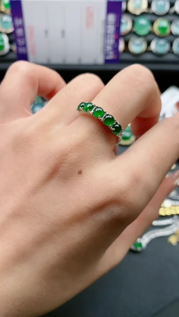 【闪购商品】翡翠戒指银S925镶嵌11111