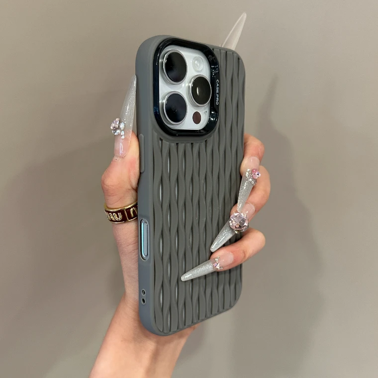 闪度侠创意钛灰栏栅网格镂空散热适用iPhone16promax手机壳简约15
