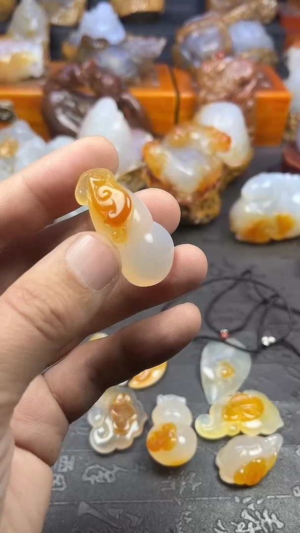 【闪购商品】玛瑙/玉髓吊坠未镶嵌1