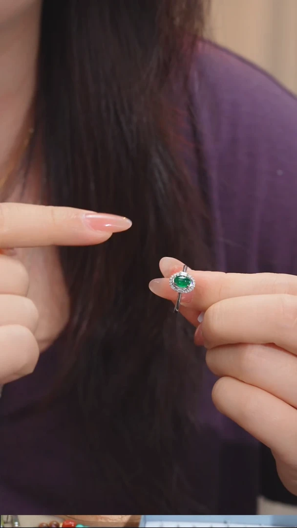 戒指18K金镶嵌祖母绿（0.77ct）@@Q3973