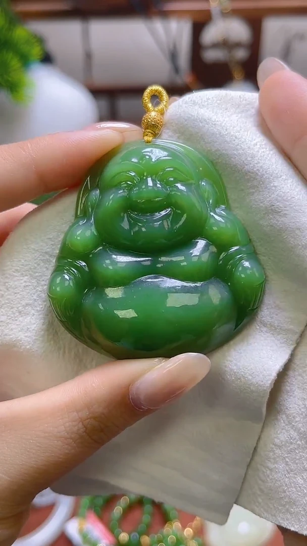 颈饰未镶嵌和田玉约50*50mm佛公吊坠