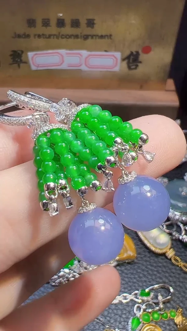 翡翠18K金镶嵌耳饰翡翠