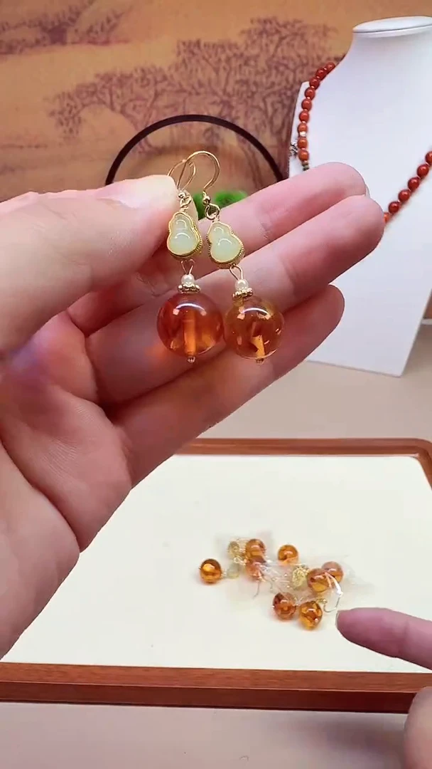 琥珀14K金镶嵌耳饰E200