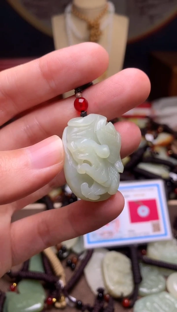 颈饰未镶嵌和田玉新疆料青海料清水和田玉吊坠
