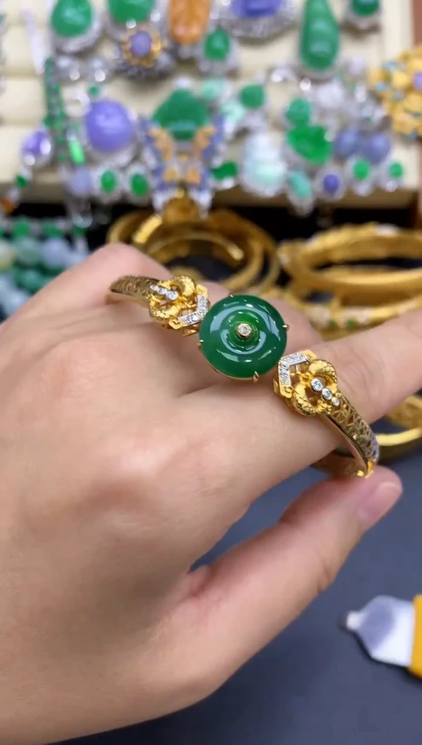 18K金镶嵌手镯翡翠834-中国好珍宝