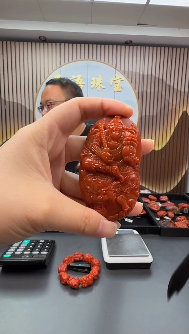 未镶嵌雕刻南红玛瑙102ZB0917产品一个