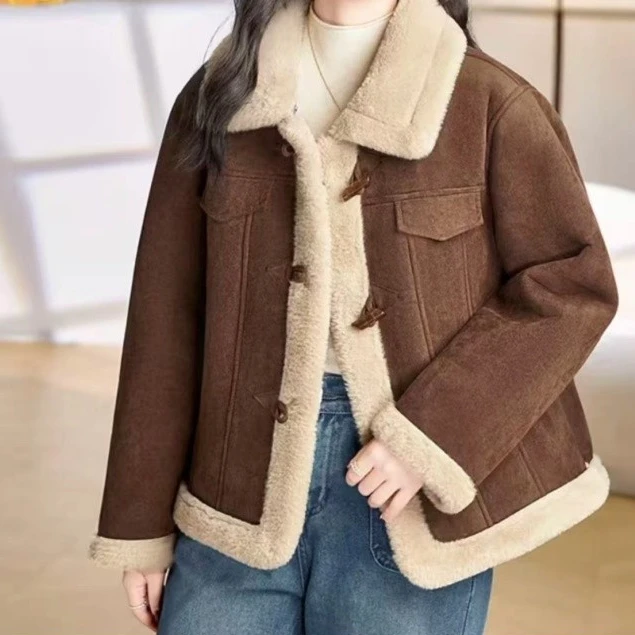 2025秋冬新款男女通用保暖落肩袖外套秋冬加绒百搭休闲牛角扣气质