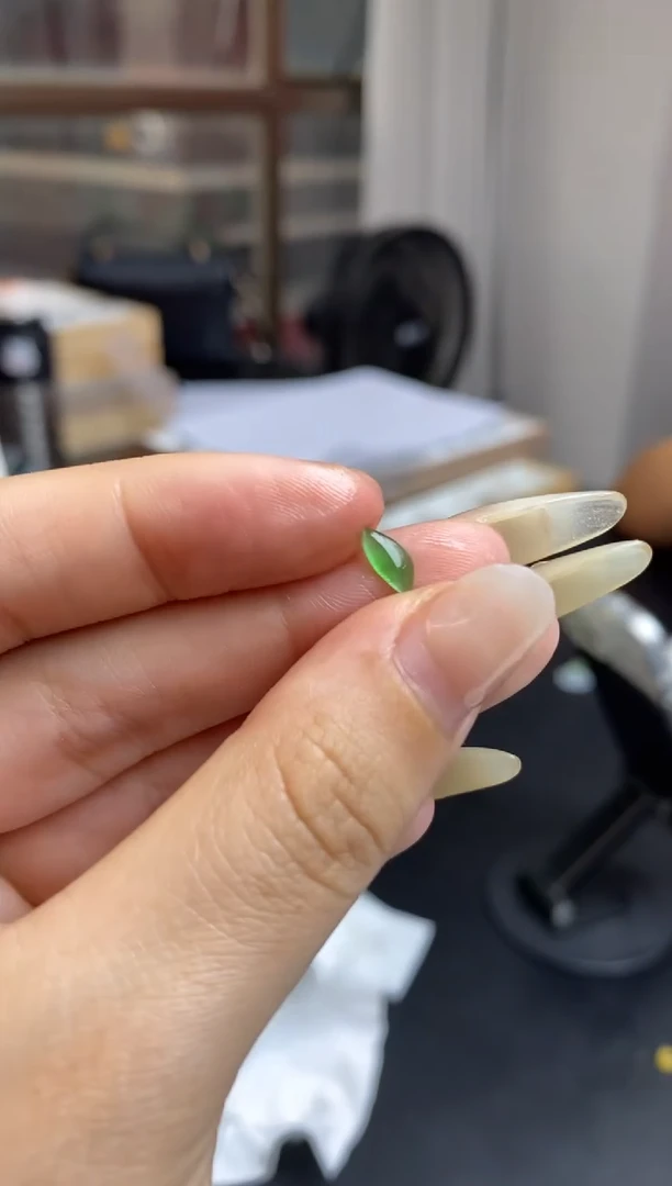 定制翡翠未镶嵌翡翠毛货~