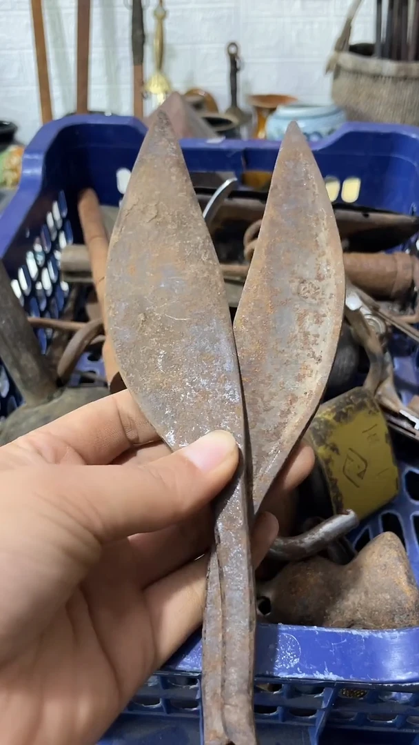 瓷片哒****哒陶瓷 摆件 工艺品 孤品 看好下单   不退不换