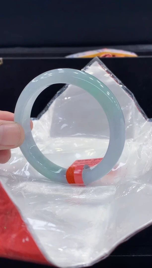 未镶嵌手镯翡翠翡翠手镯