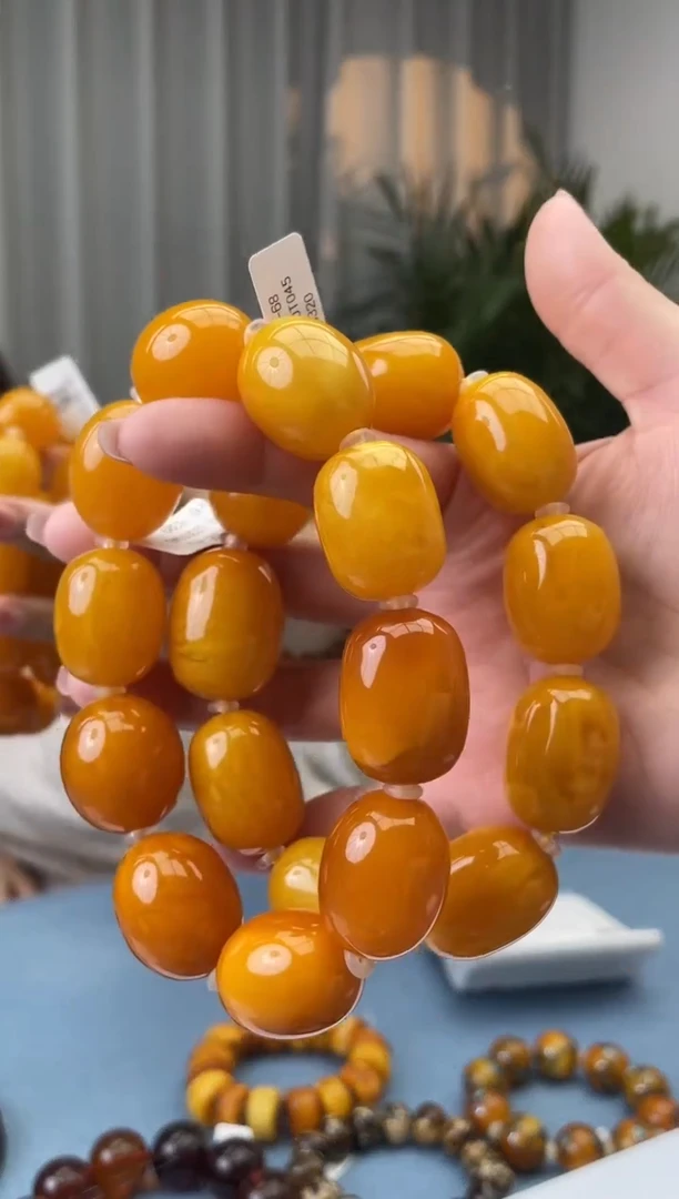 【闪购商品】蜜蜡珠宝奇石未镶嵌假一罚十，微瑕多样性发一件065.18