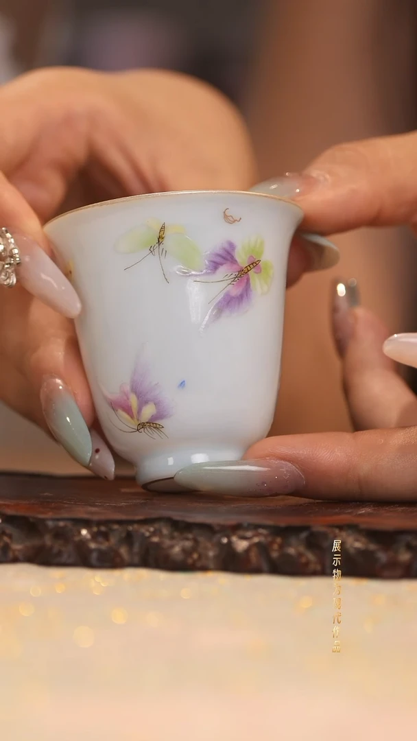 青花手绘釉上彩主人杯