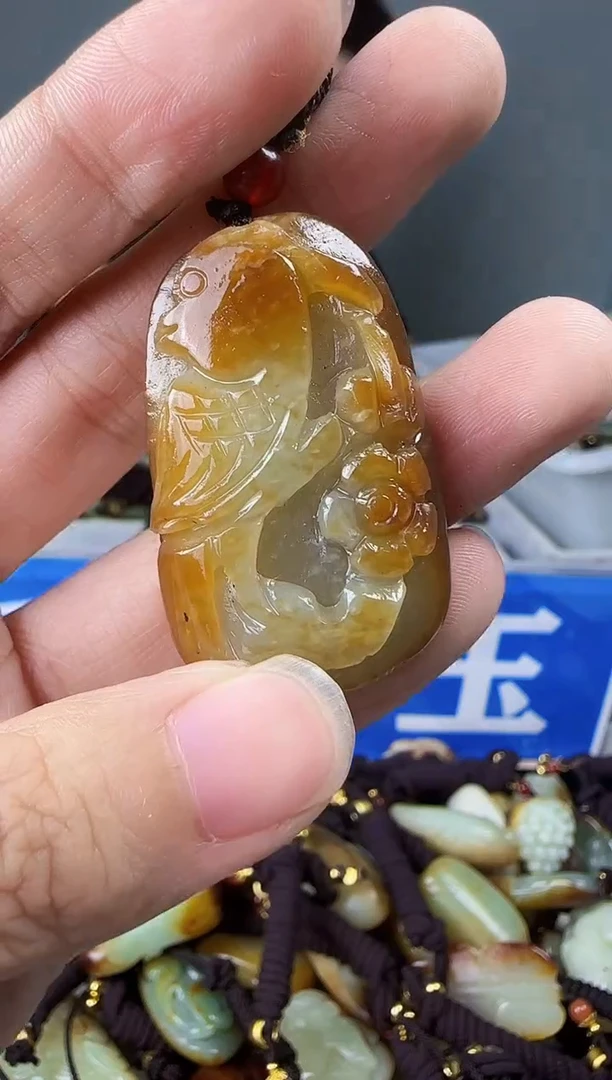 和田玉未镶嵌颈饰1