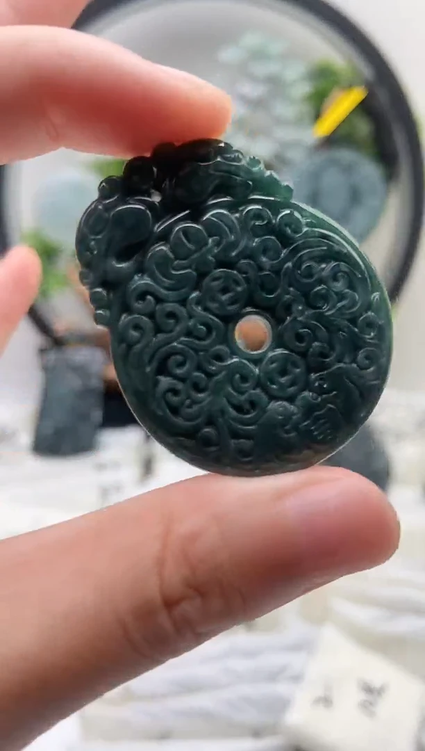 翡翠未镶嵌颈饰福利