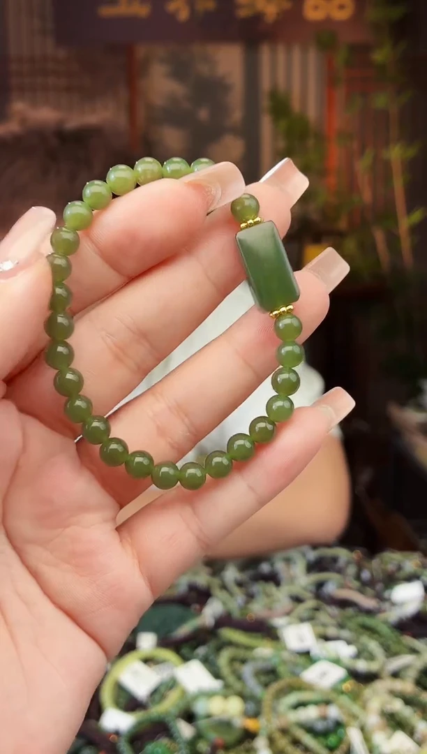 和田玉未镶嵌颈饰拍一发一