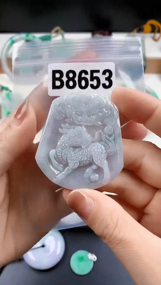 颈饰未镶嵌翡翠天然翡翠吊坠挂件