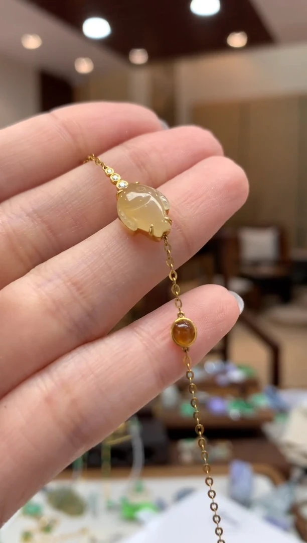 18K金镶嵌手链翡翠手链