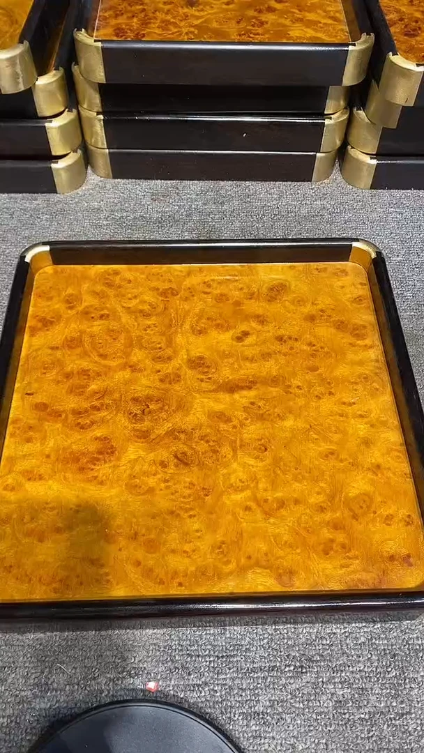 香樟木木雕款茶盘一个