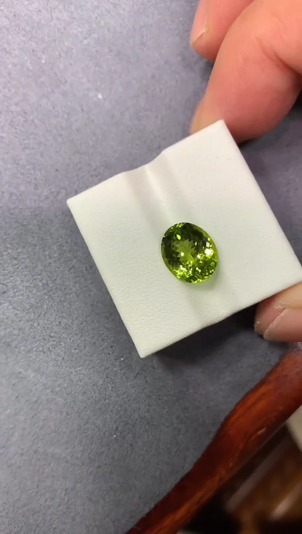 未镶嵌裸石橄榄石4ct 65
