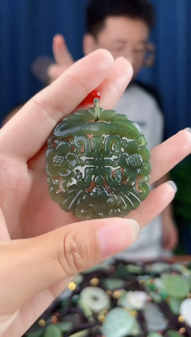 未镶嵌和田玉挂件拍一发一