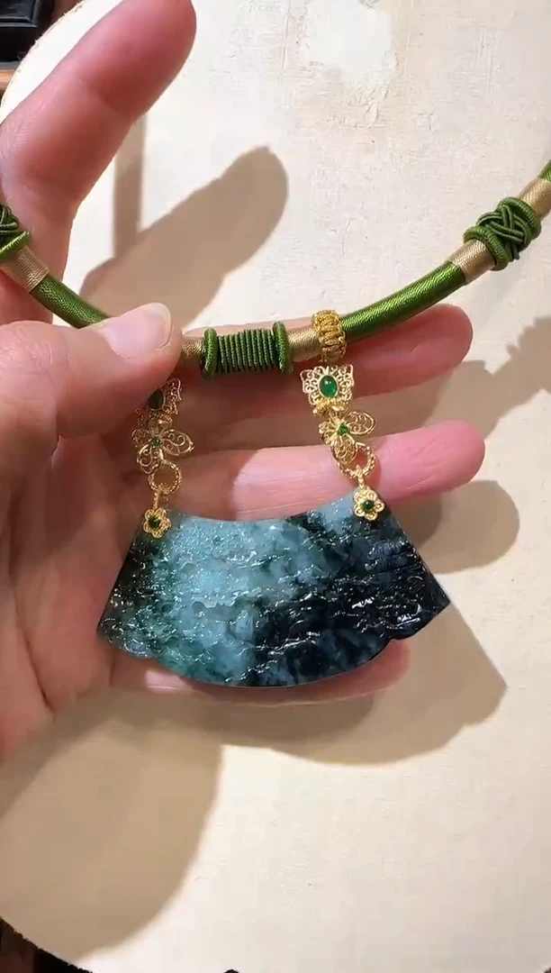 【闪购商品】翡翠颈饰未镶嵌国风