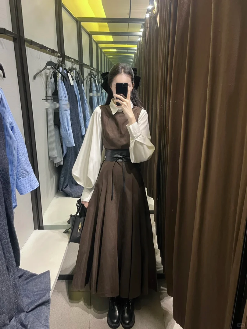 2025早秋新款法式温柔风荷叶边衬衫上衣搭配背带连衣裙气质两件套