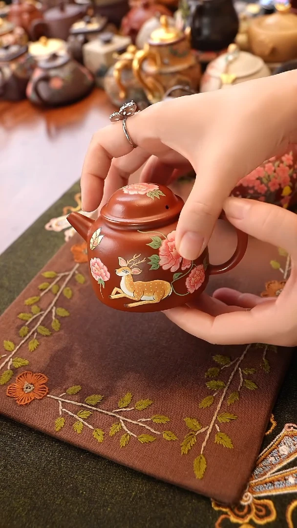 茶壶紫砂一路生花德钟