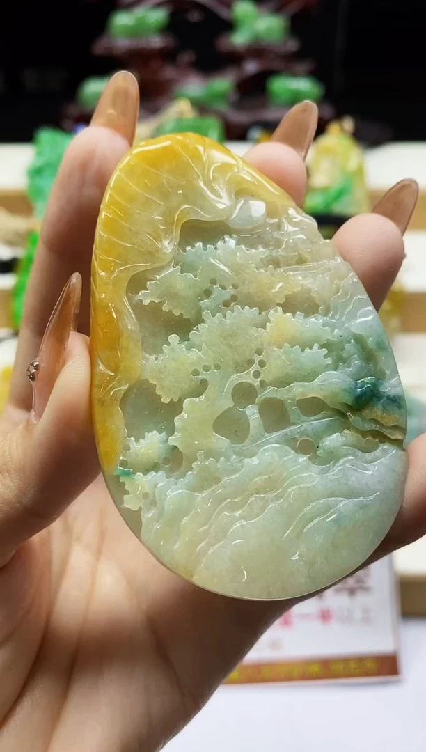 颈饰未镶嵌翡翠1