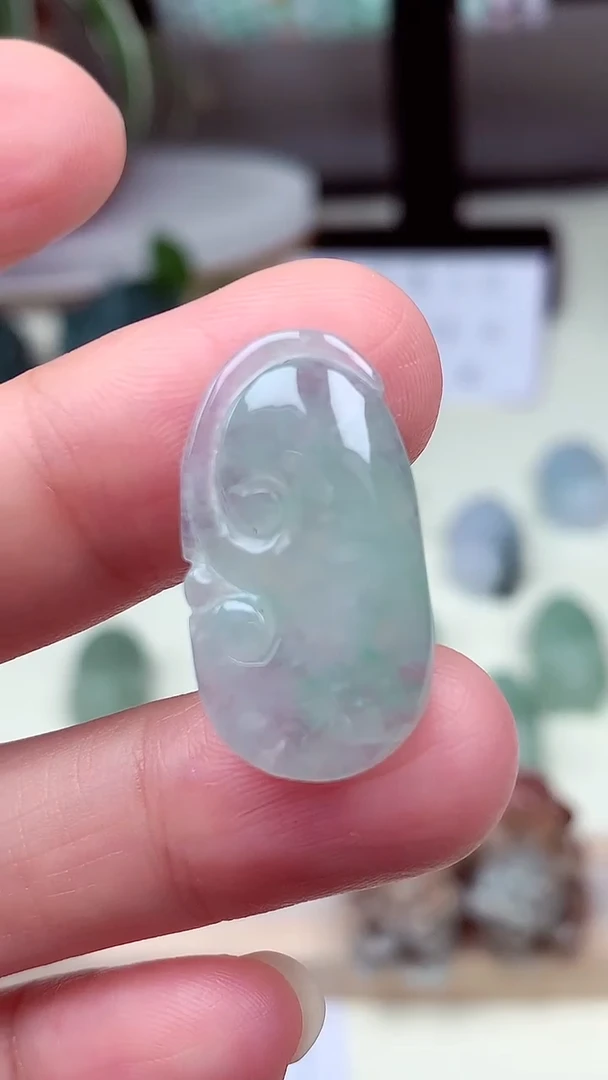 翡翠未镶嵌颈饰吊坠