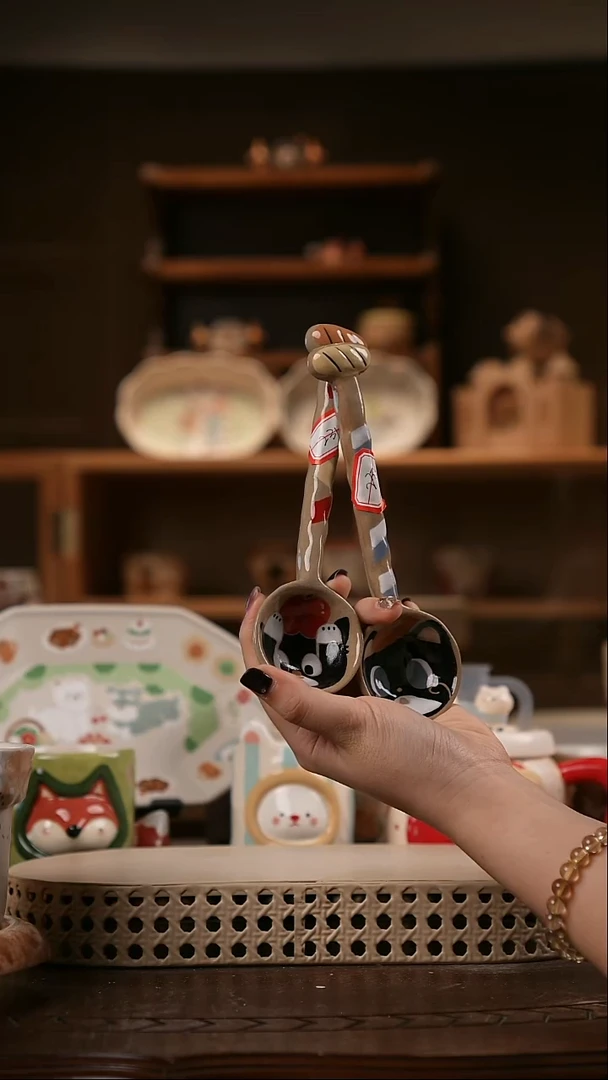 杯10.24日直播设计师整点福利一对 不退差价
