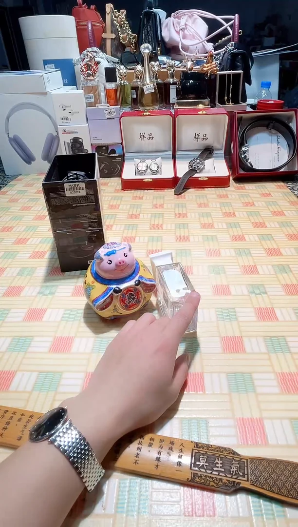 瓷片瓷器 库房到期 全部地板价@@1