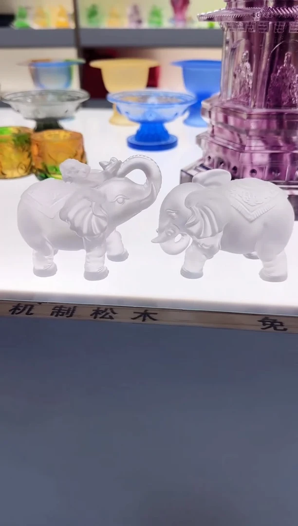 手工艺品琉璃白色小象一对