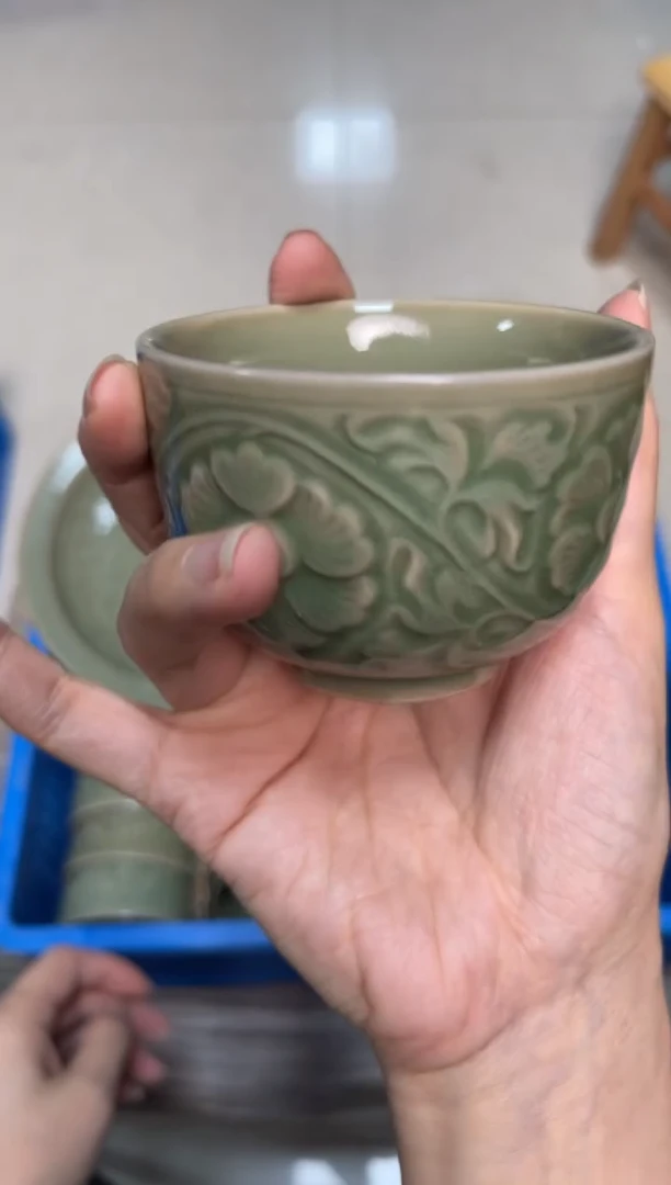 陶瓷秘色牡丹纹大缸杯 全品