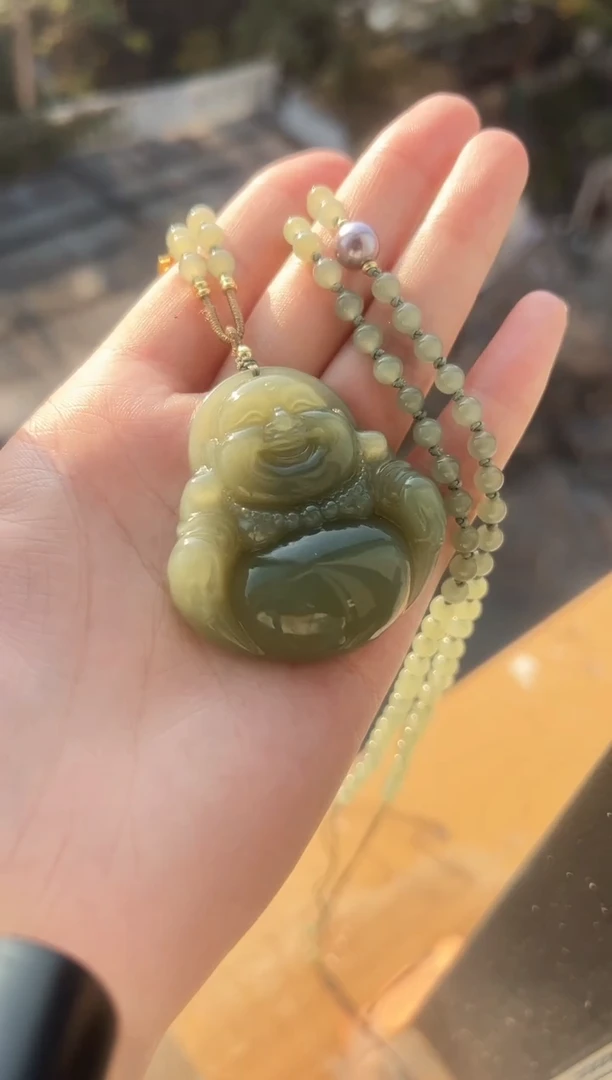颈饰18K金镶嵌和田玉50mm全珠链佛公