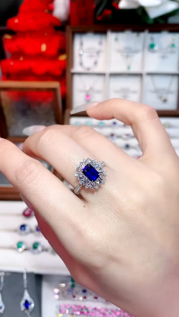 戒指蓝宝石18K金镶嵌1.53ct/天然宝石/七天无理由