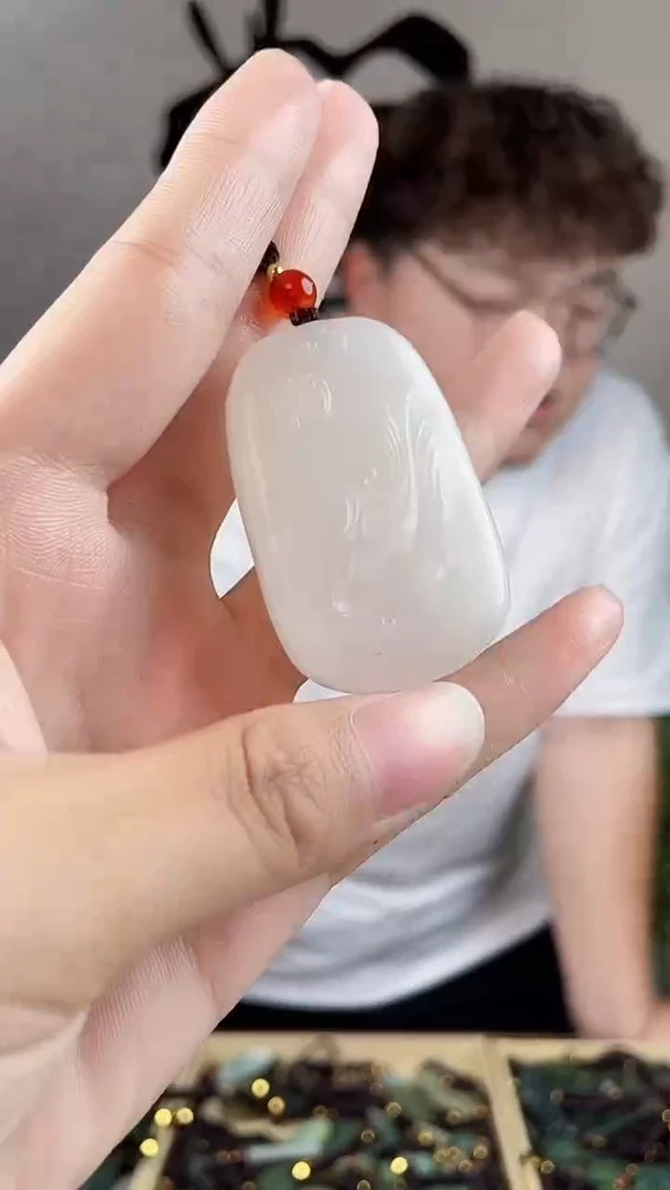 和田玉未镶嵌挂件拍一发一，多样性发货