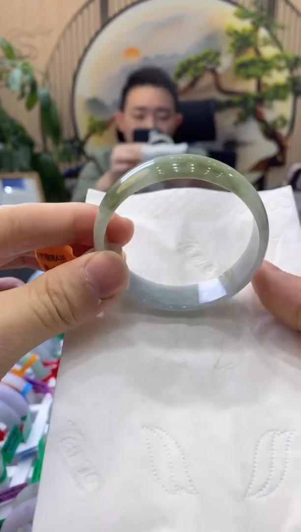 【闪购商品】翡翠手镯未镶嵌000000505