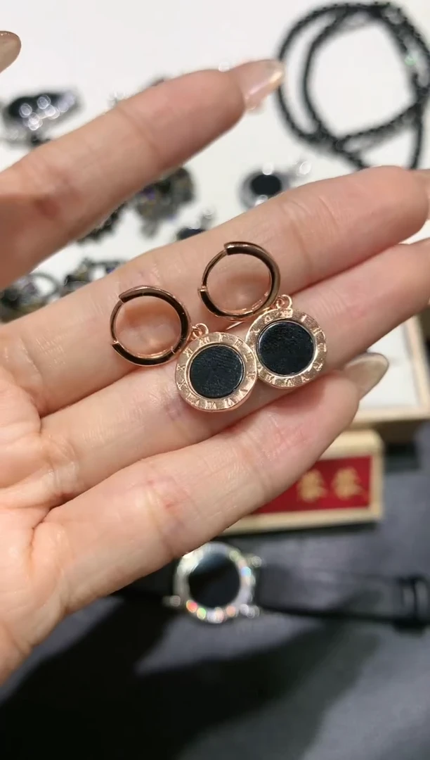 【闪购商品】翡翠吊坠(不含链)银S925镶嵌49多人多样性随机发货1件