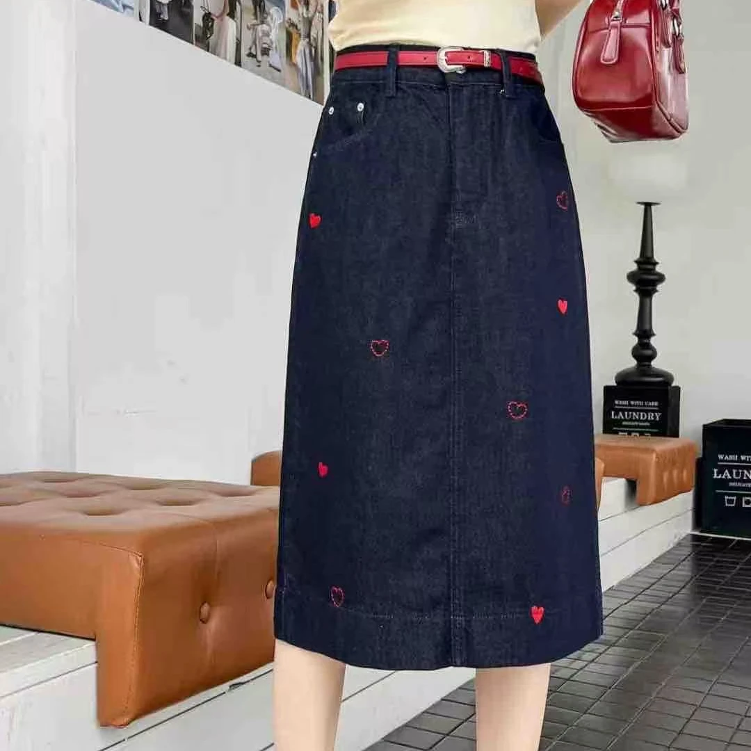 小鑫肝@南韩高货重工爱心刺绣时尚百搭牛仔半身裙 7717