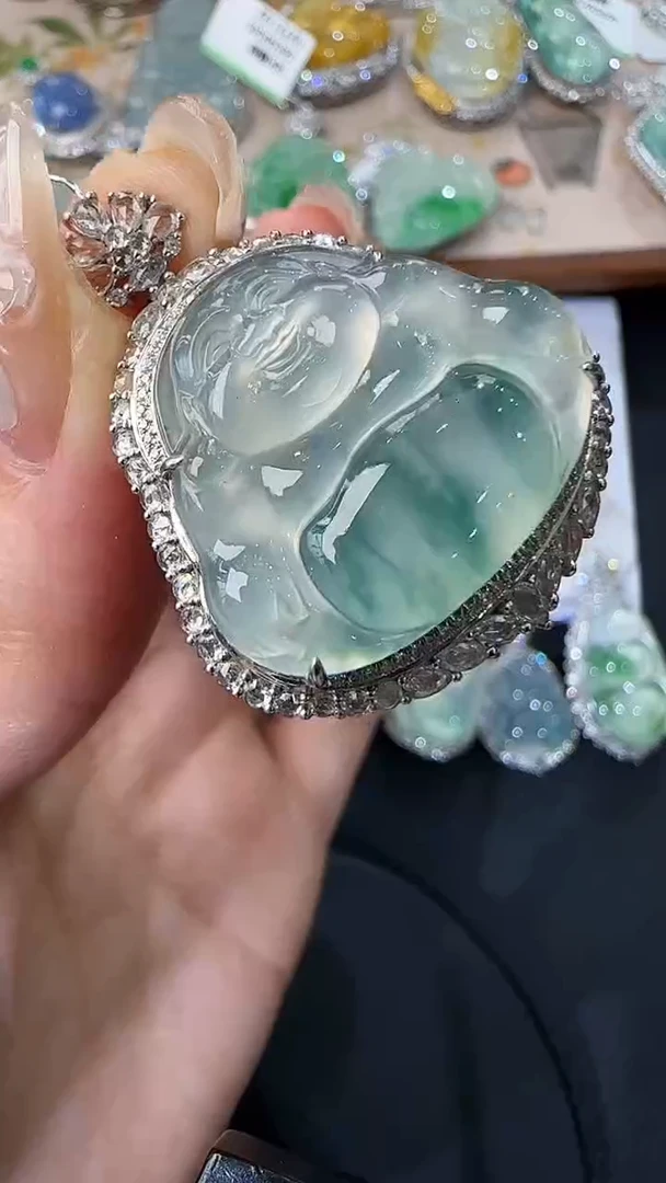 翡翠18K金镶嵌吊坠(不含链)28