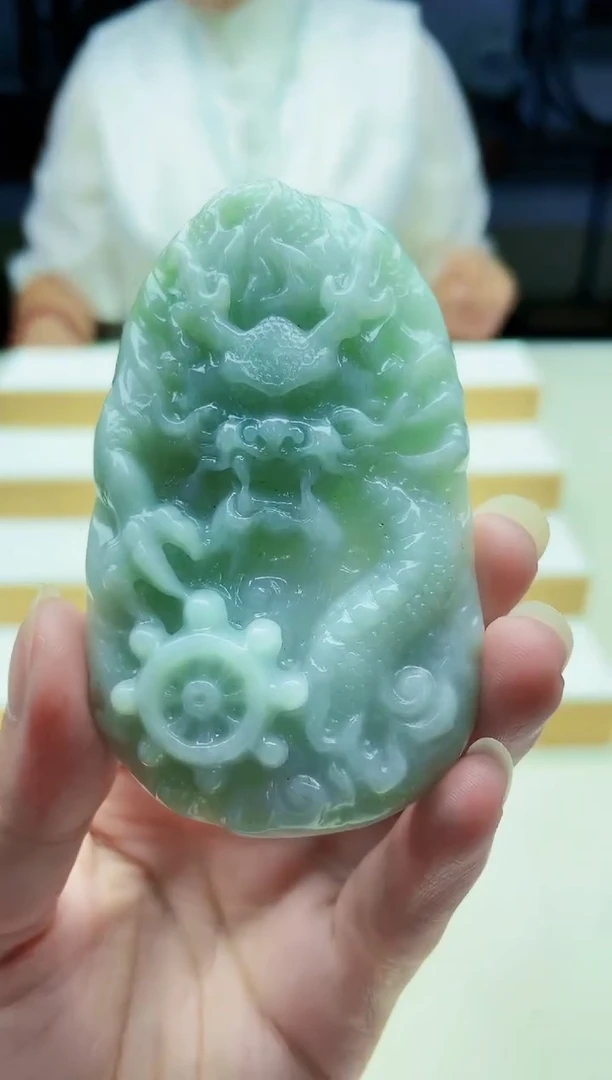 颈饰未镶嵌翡翠09230019