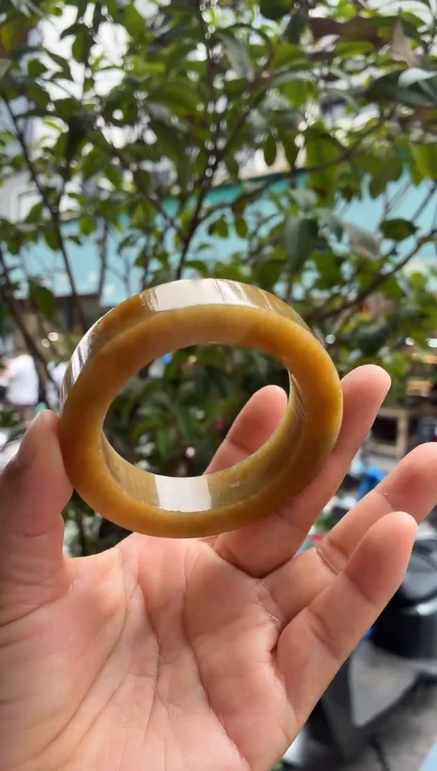 未镶嵌手镯定制翡翠定金一万参考价小万