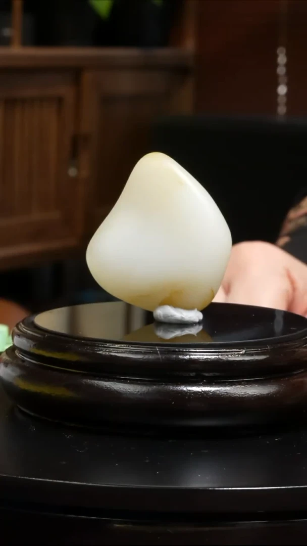 【闪购商品】和田玉吊坠(不含链)未镶嵌50.2克和田玉原石